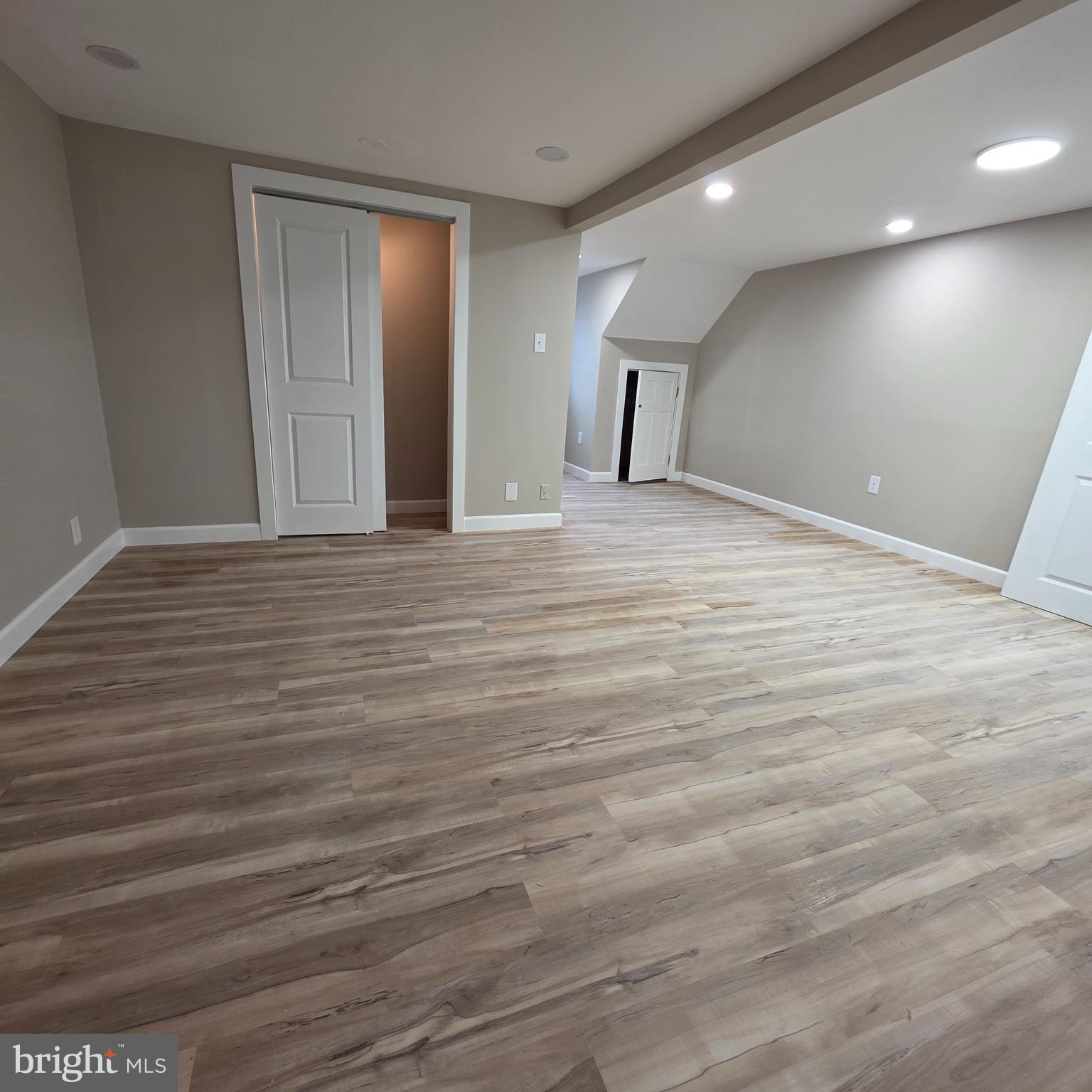 12702 Knights Road Philadelphia, PA 19154 - Photo 16 of 23 Gallery Image 16