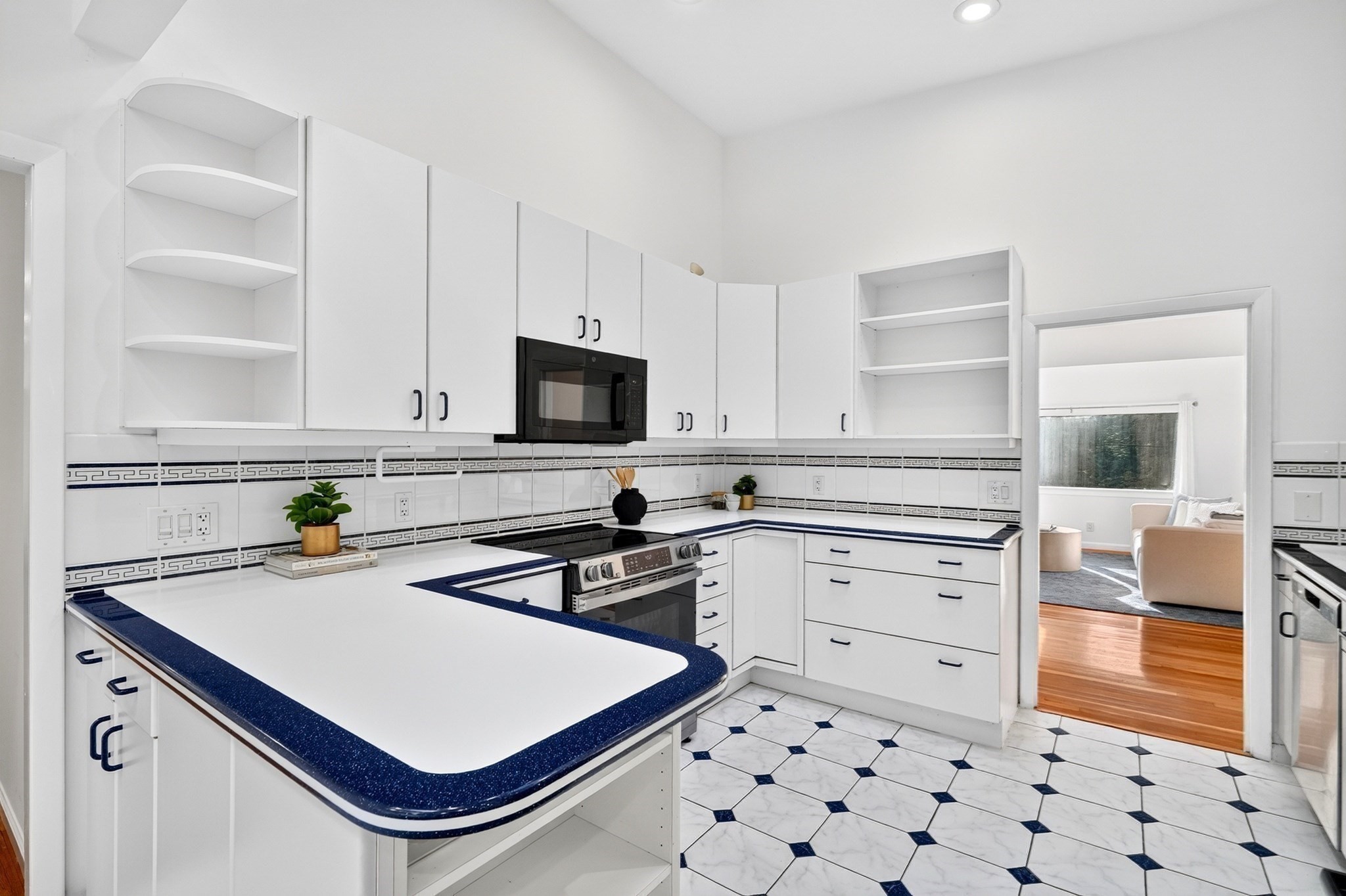 29 Patterson Road Lexington, MA 02421 - Photo 11 of 37 Gallery Image 11