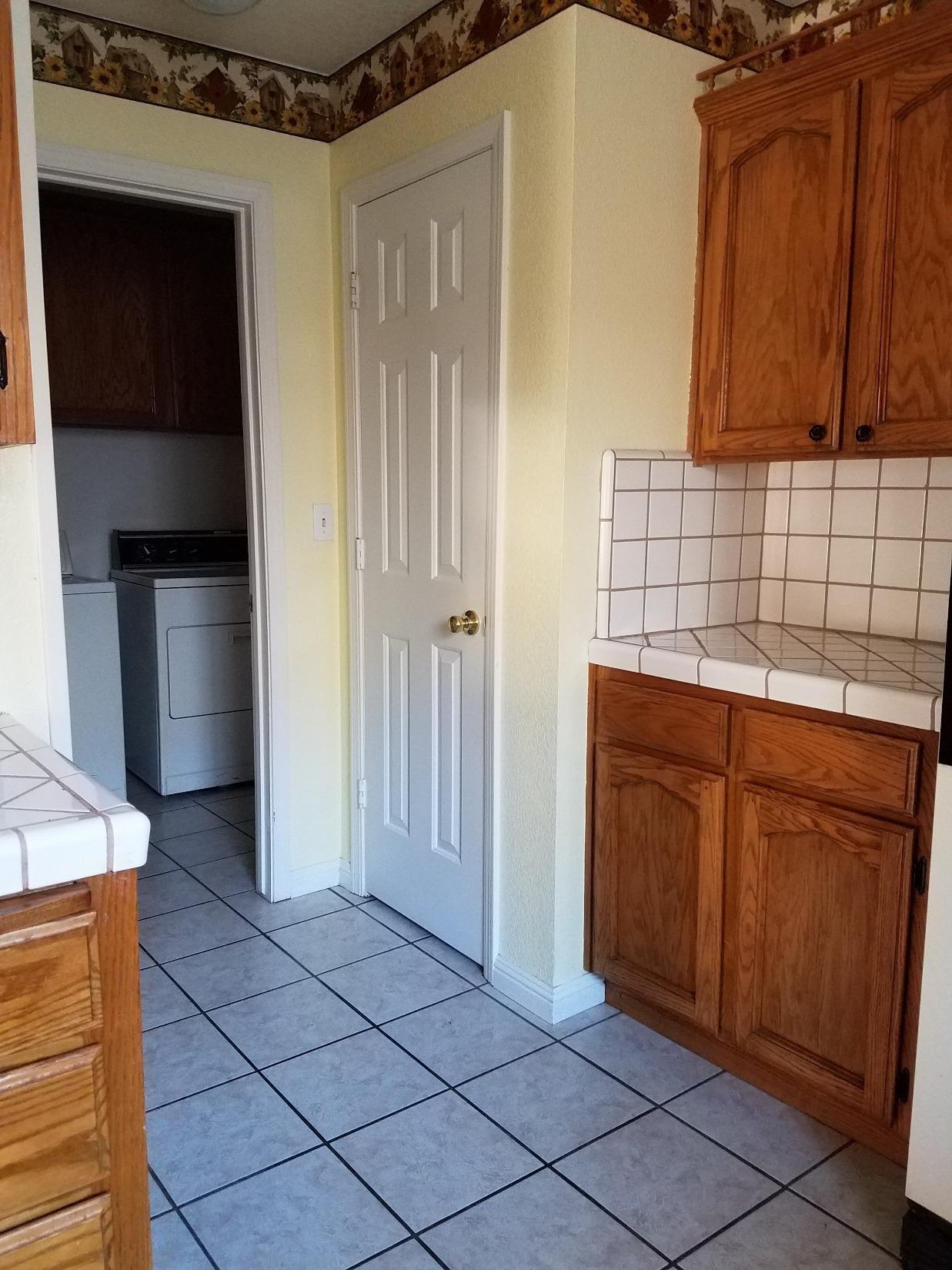 1523 Orchard Lane Reedley, CA 93654 - Photo 13 of 31 Gallery Image 13