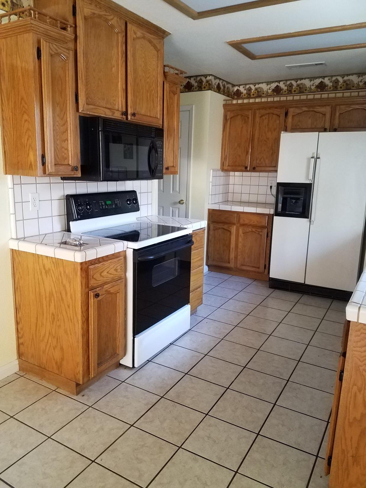 1523 Orchard Lane Reedley, CA 93654 - Photo 14 of 31 Gallery Image 14