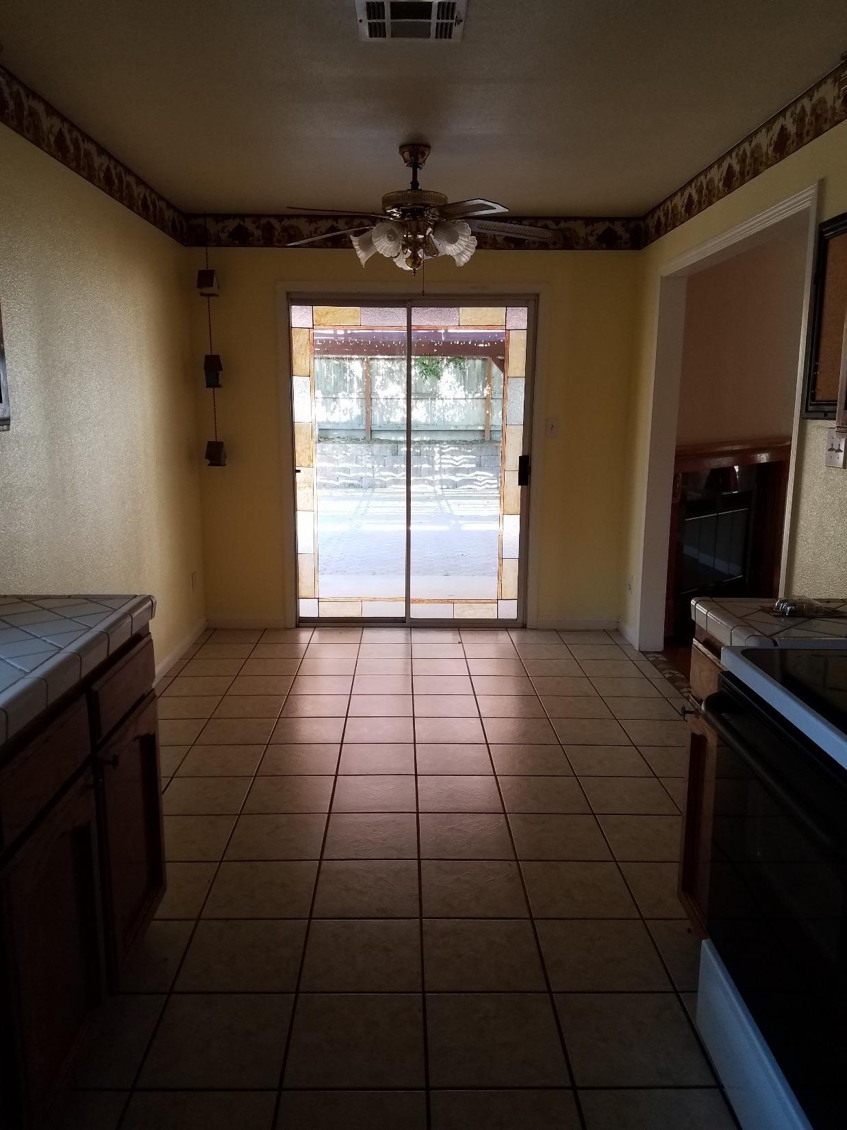 1523 Orchard Lane Reedley, CA 93654 - Photo 5 of 31 Gallery Image 5
