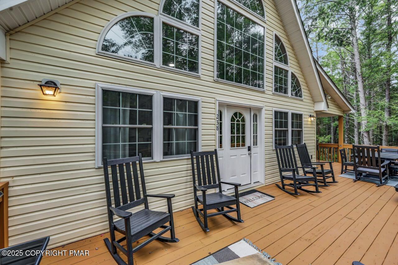 238 King Arthur Road Pocono Lake, PA 18347 - Photo 13 of 95 238 King Arthur Rd 06 Large
