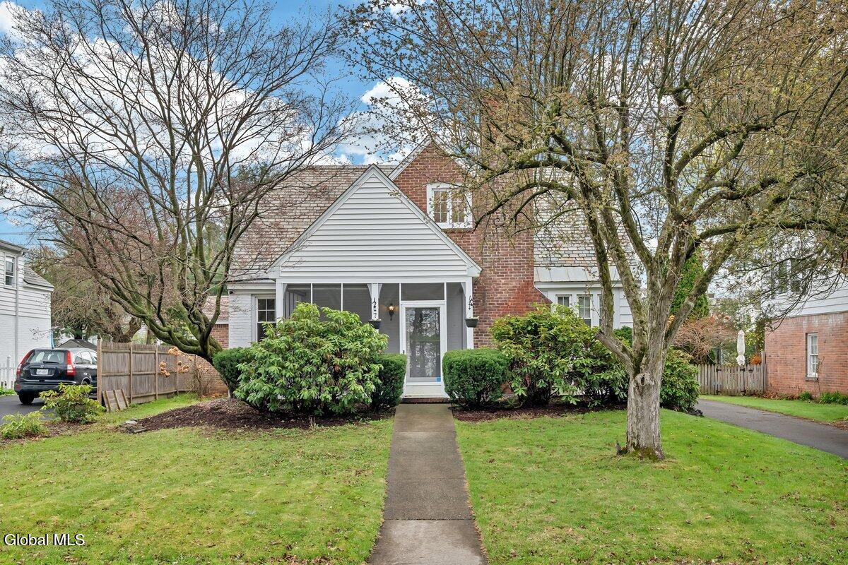 7 Tudor Road Albany, NY 12203 - Photo 2 of 52 P1827884