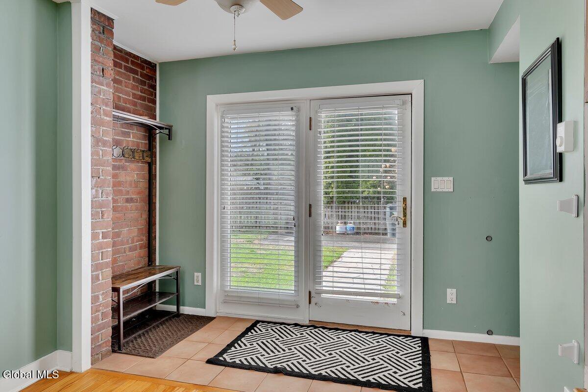 7 Tudor Road Albany, NY 12203 - Photo 27 of 52 P1828087