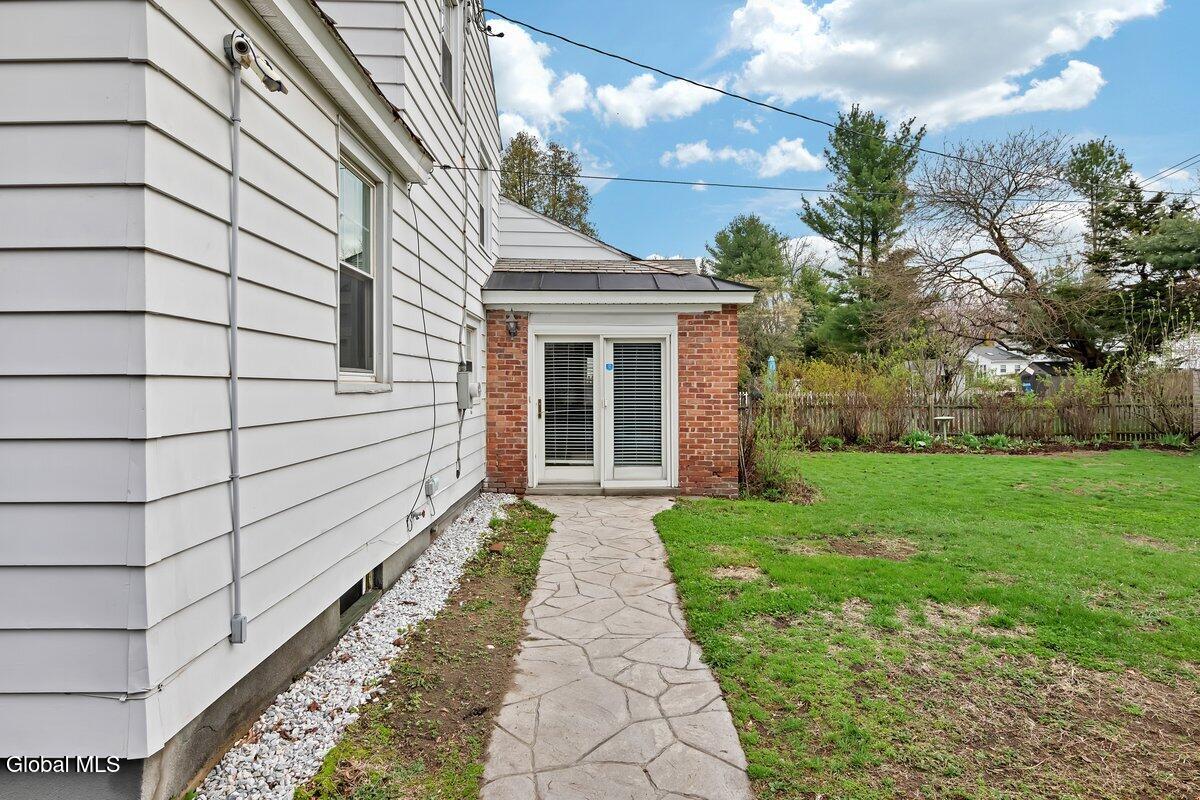 7 Tudor Road Albany, NY 12203 - Photo 42 of 52 P1827914 (1)