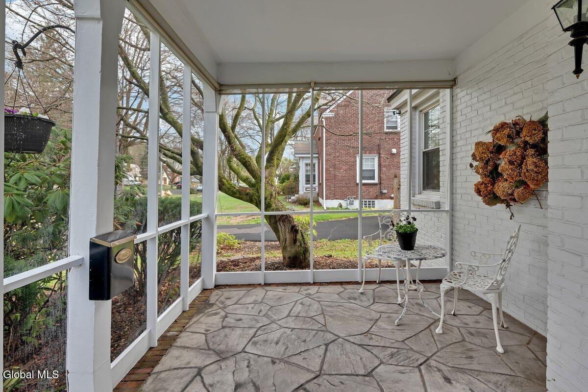 7 Tudor Road Albany, NY 12203 - Photo 5 of 52 P1827957