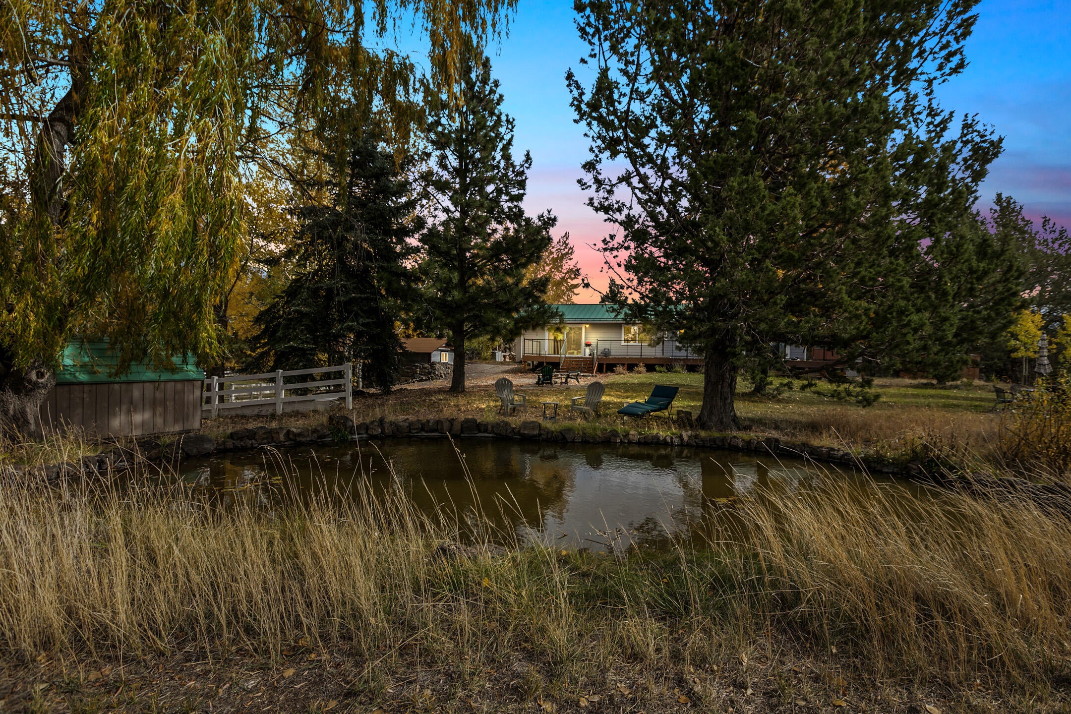 21081 Country Squire Road Bend, OR 97701 - Photo 2 of 49 2021_10_21_country_squire_day_to_dusk2-2