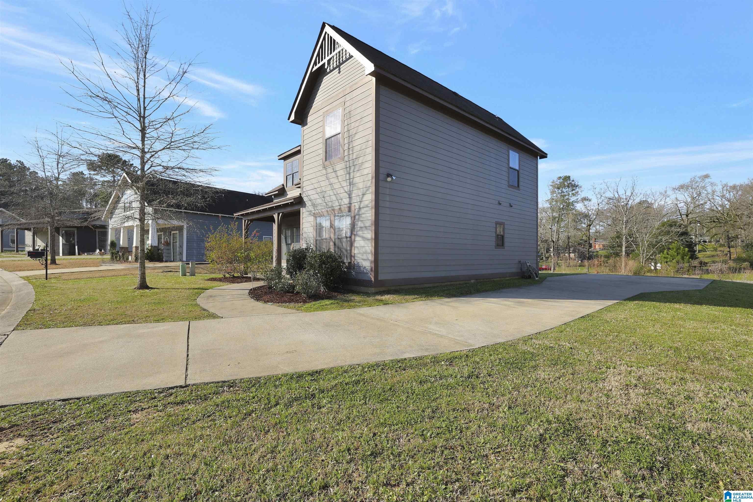 172 Enclave Avenue Calera, AL 35040 - Photo 4 of 28