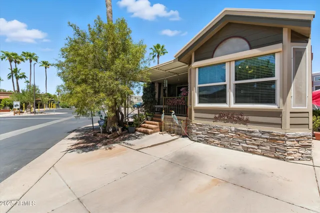 a picture of a bench in a back