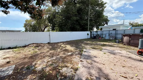 $690,000 | 250 East 60th Street, Hialeah, FL 33013