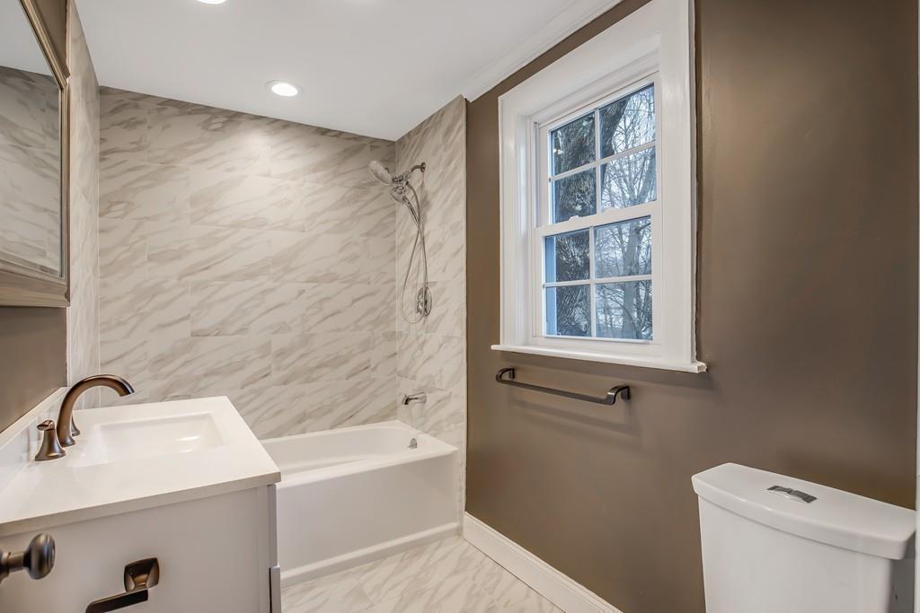 2 Rosegate Road Needham, MA 02494 - Photo 13 of 19