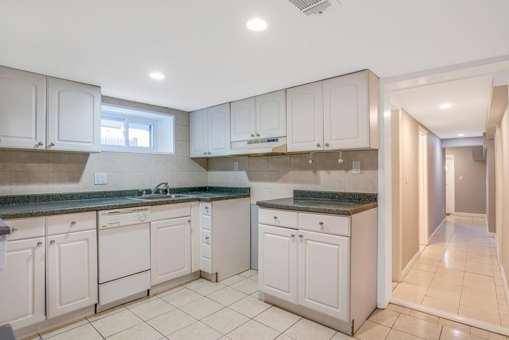 2 Rosegate Road Needham, MA 02494 - Photo 15 of 19