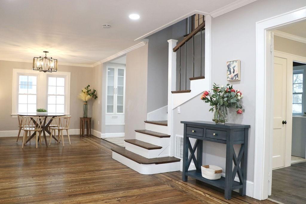 2 Rosegate Road Needham, MA 02494 - Photo 4 of 19