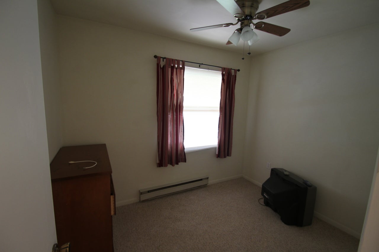 1 Rockland Road Ronceverte, WV 24970 - Photo 5 of 9 Bedroom