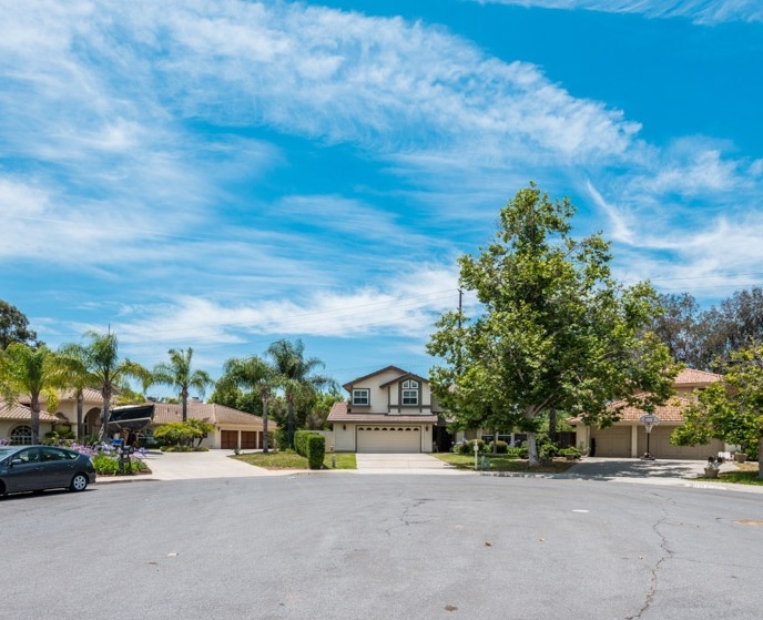 13851 Country Creek Road Poway, CA 92064 - Photo 2 of 18 Gallery Image 2