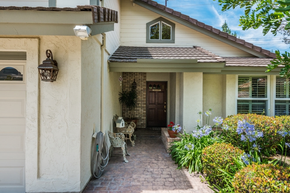13851 Country Creek Road Poway, CA 92064 - Photo 3 of 18 Gallery Image 3