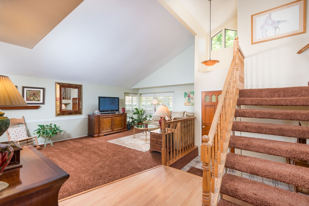 13851 Country Creek Road Poway, CA 92064 - Photo 5 of 18 Gallery Image 5