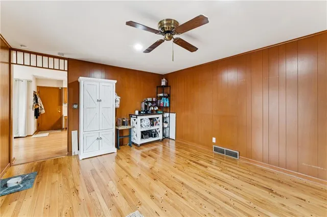 $269,900 | 3225 Northeast 47th Street, Kansas City, MO 64117