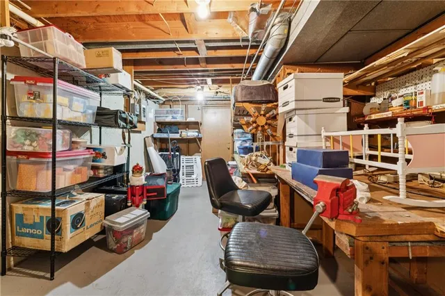 $269,900 | 3225 Northeast 47th Street, Kansas City, MO 64117