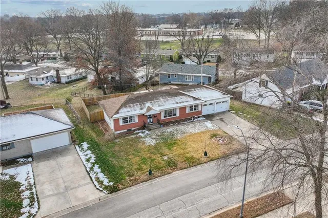 $269,900 | 3225 Northeast 47th Street, Kansas City, MO 64117