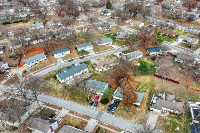 $269,900 | 3225 Northeast 47th Street, Kansas City, MO 64117