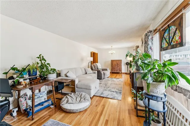 $269,900 | 3225 Northeast 47th Street, Kansas City, MO 64117