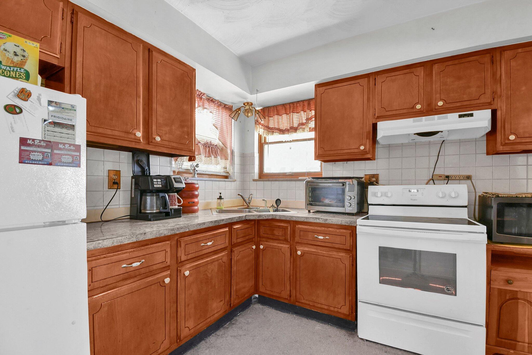 6635 Johnson Road Galloway, OH 43119 - Photo 6 of 23 9-web-or-mls-6635-johnson-rd