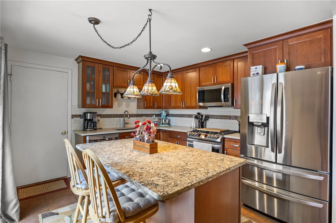 744 English Road Greece, NY 14616 - Photo 13 of 36