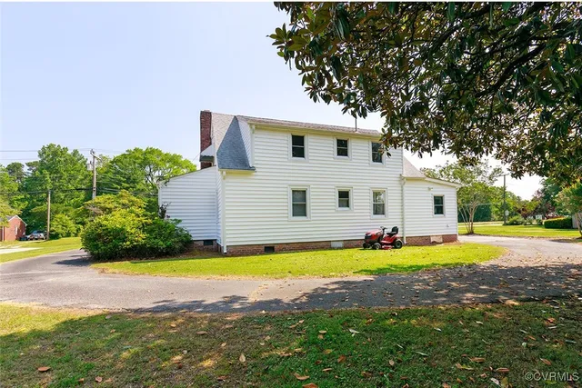 a view of a park with a tree