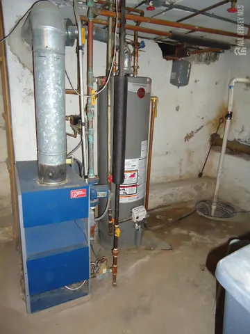 a bathroom with a sink and toilet