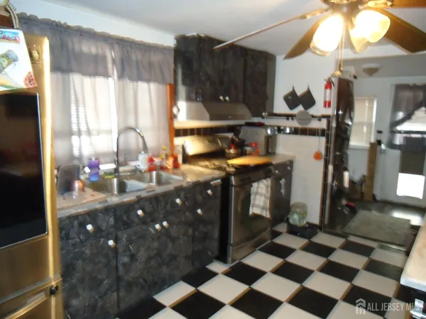 $448,000 | 720 Mary Street, Perth Amboy, NJ 08861