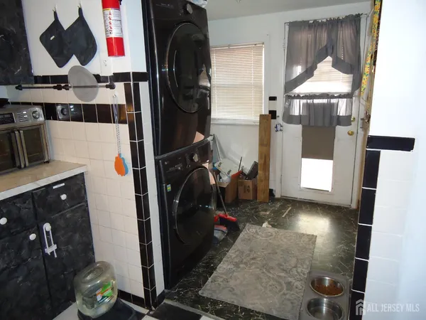 $448,000 | 720 Mary Street, Perth Amboy, NJ 08861