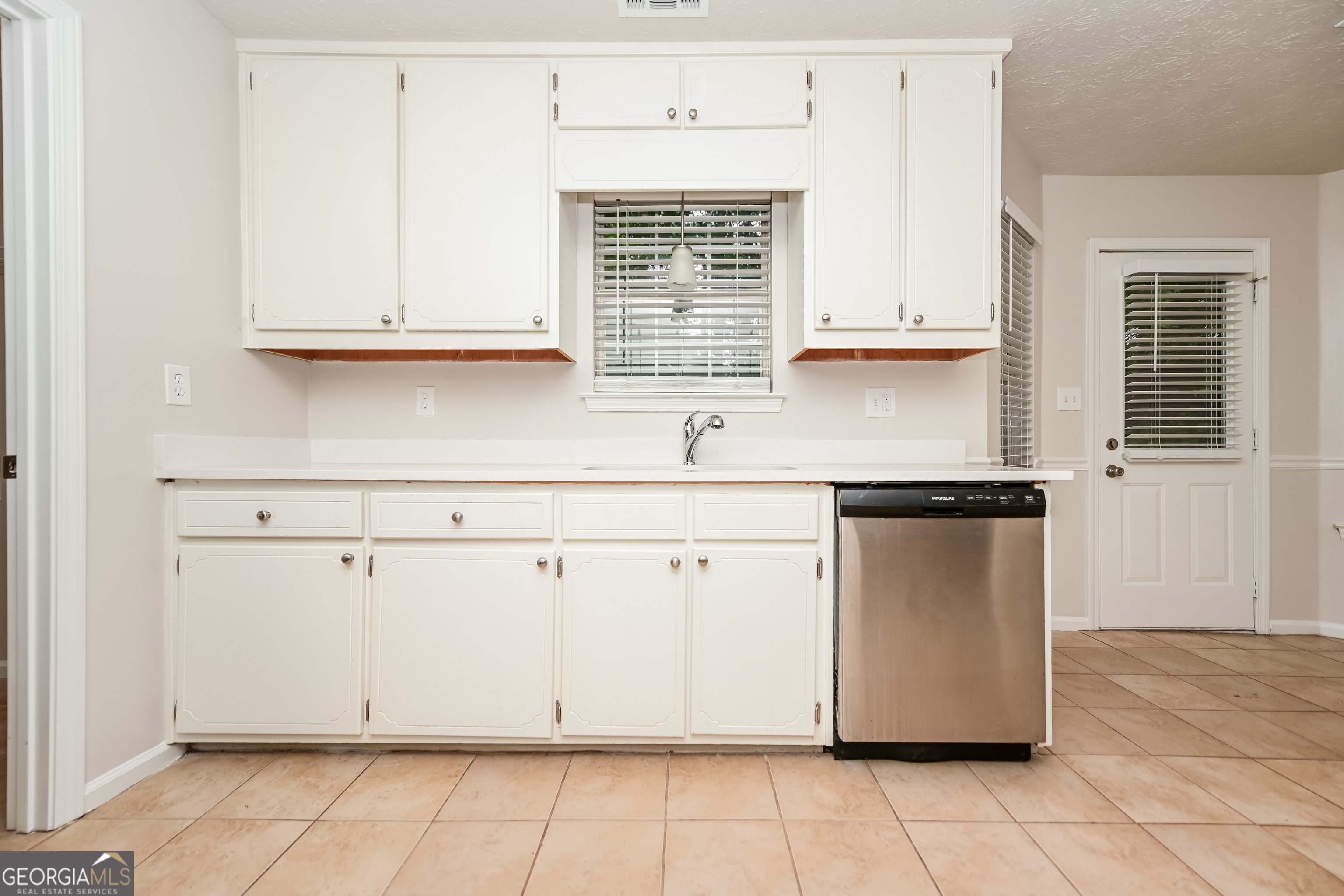 235 Nicki Court Hampton, GA 30228 - Photo 12 of 16