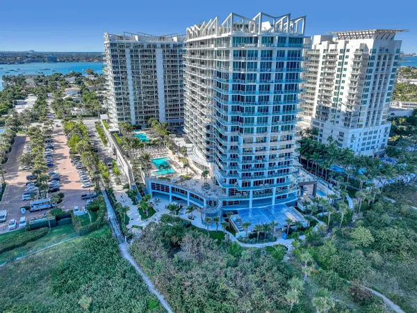 $3,200,000 | 3100 North Ocean Drive, Unit H1703, Riviera Beach, FL 33404