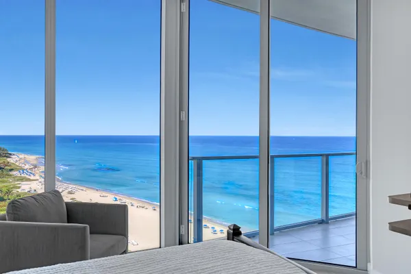 $3,200,000 | 3100 North Ocean Drive, Unit H1703, Riviera Beach, FL 33404