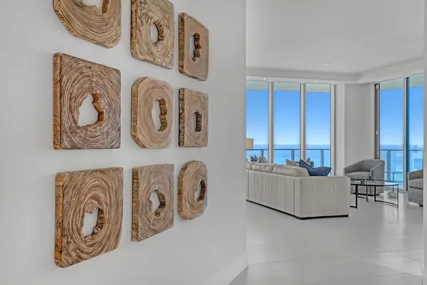 $3,200,000 | 3100 North Ocean Drive, Unit H1703, Riviera Beach, FL 33404