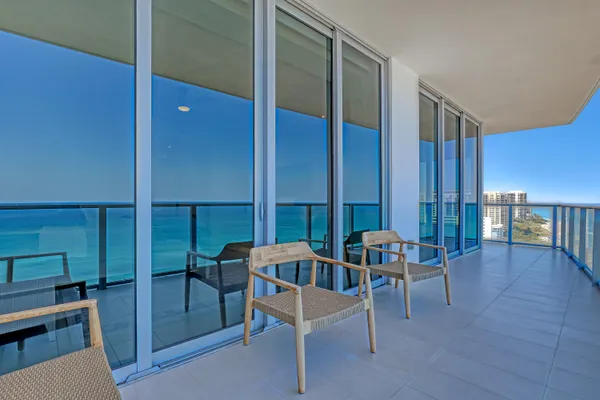 $3,200,000 | 3100 North Ocean Drive, Unit H1703, Riviera Beach, FL 33404