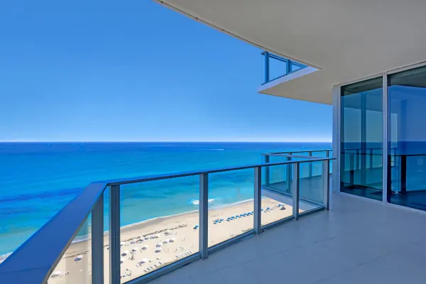 $3,200,000 | 3100 North Ocean Drive, Unit H1703, Riviera Beach, FL 33404