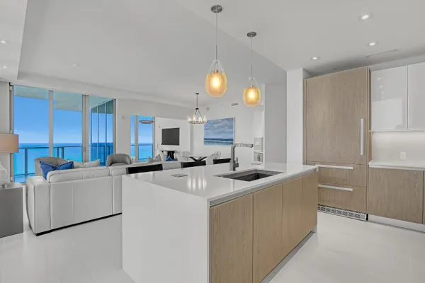 $3,200,000 | 3100 North Ocean Drive, Unit H1703, Riviera Beach, FL 33404