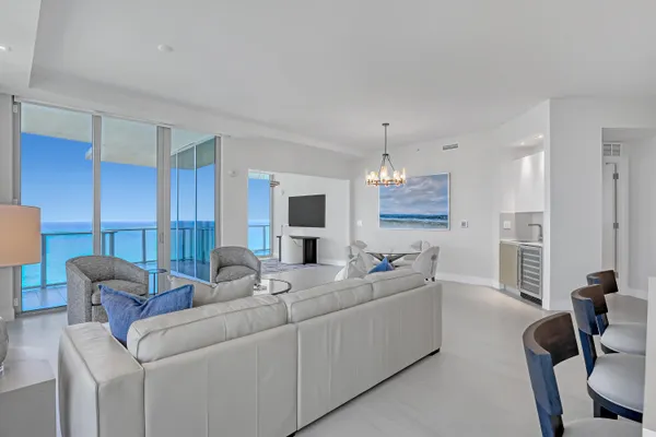 $3,200,000 | 3100 North Ocean Drive, Unit H1703, Riviera Beach, FL 33404
