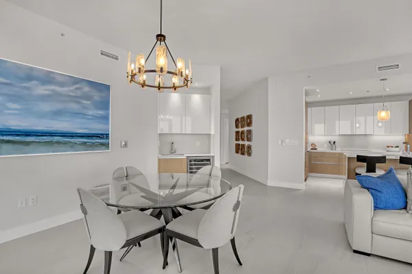 $3,200,000 | 3100 North Ocean Drive, Unit H1703, Riviera Beach, FL 33404