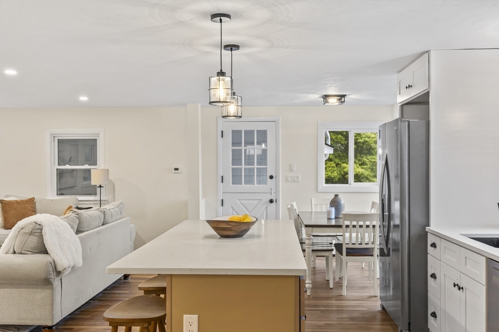 30 Tupelo Road Marshfield, MA 02050 - Photo 6 of 32