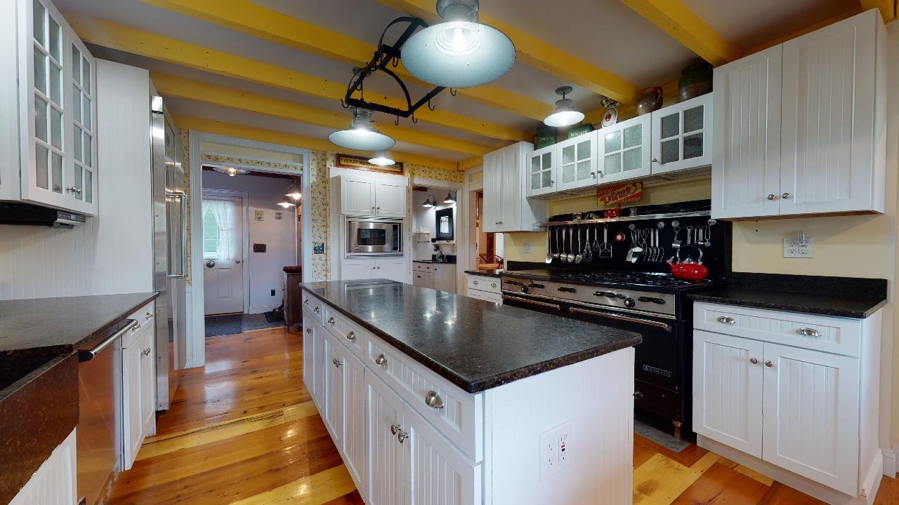 496 Duffy Road Milton, VT 05468 - Photo 3 of 30 Gallery Image 3