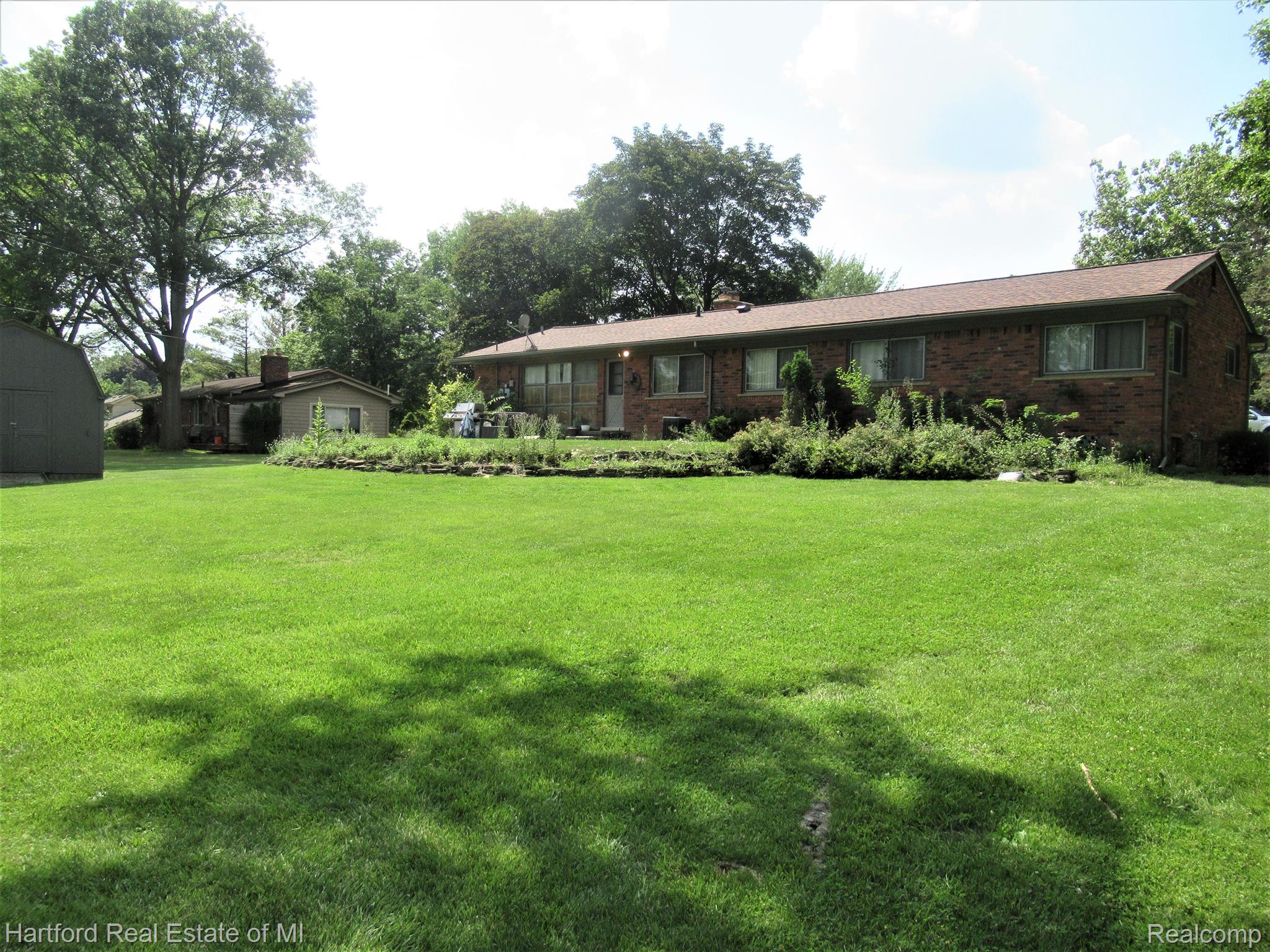 36039 Hardenburg Road Farmington, MI 48331 - Photo 18 of 24 Gallery Image 18