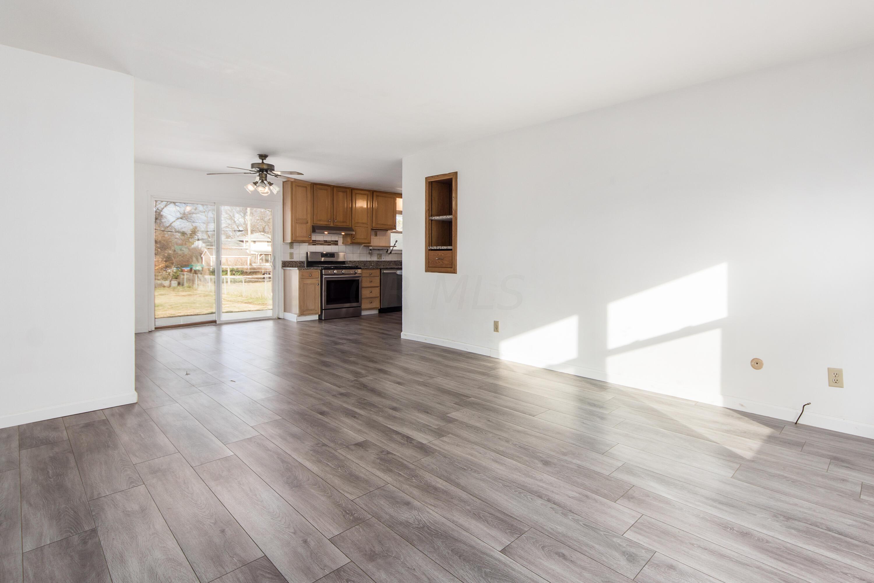 1466 Fullen Road Columbus, OH 43229 - Photo 3 of 35 M_1466_Fullen005