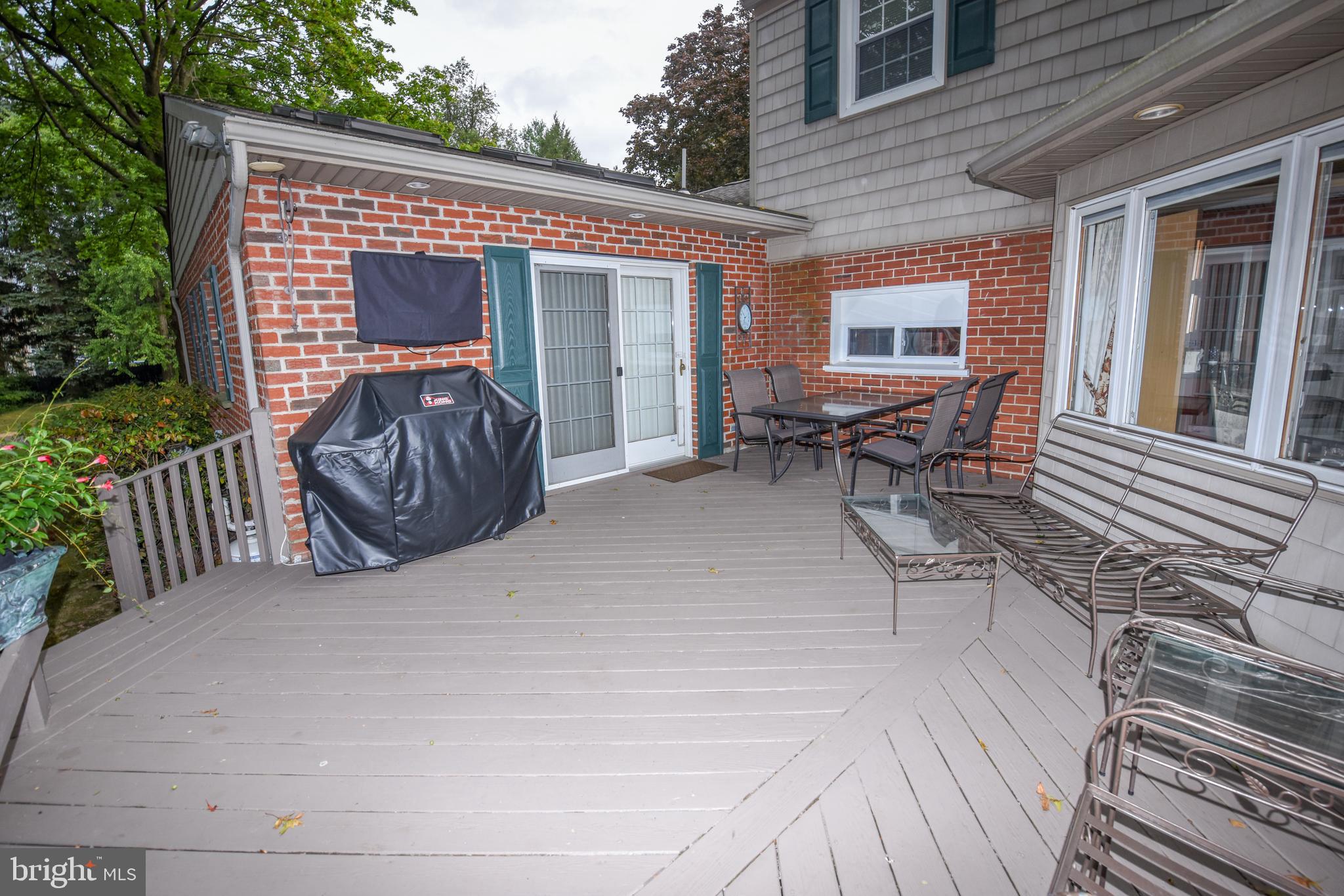 556 Alexander Road Huntingdon Valley, PA 19006 - Photo 13 of 79 Gallery Image 13