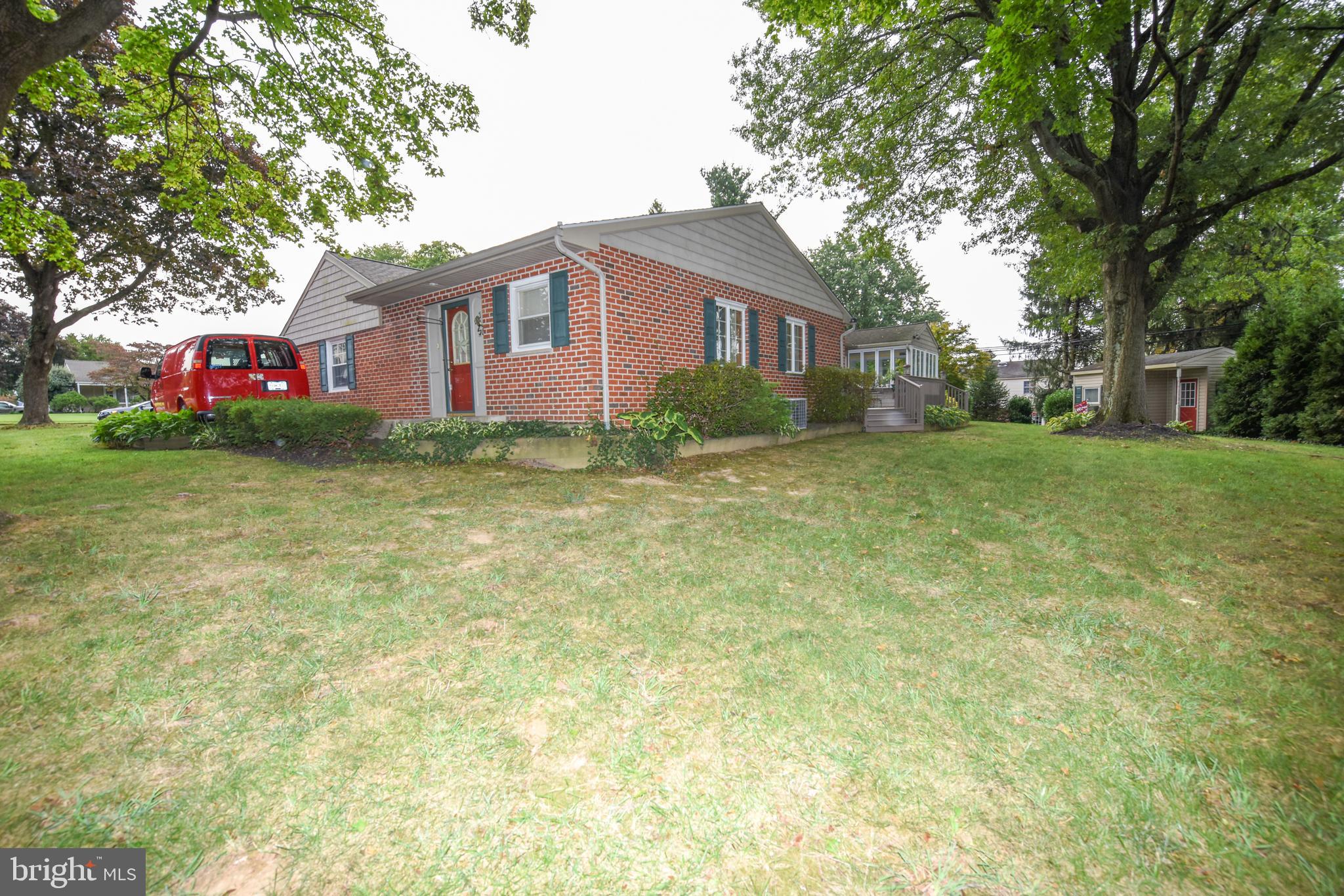 556 Alexander Road Huntingdon Valley, PA 19006 - Photo 16 of 79 Gallery Image 16