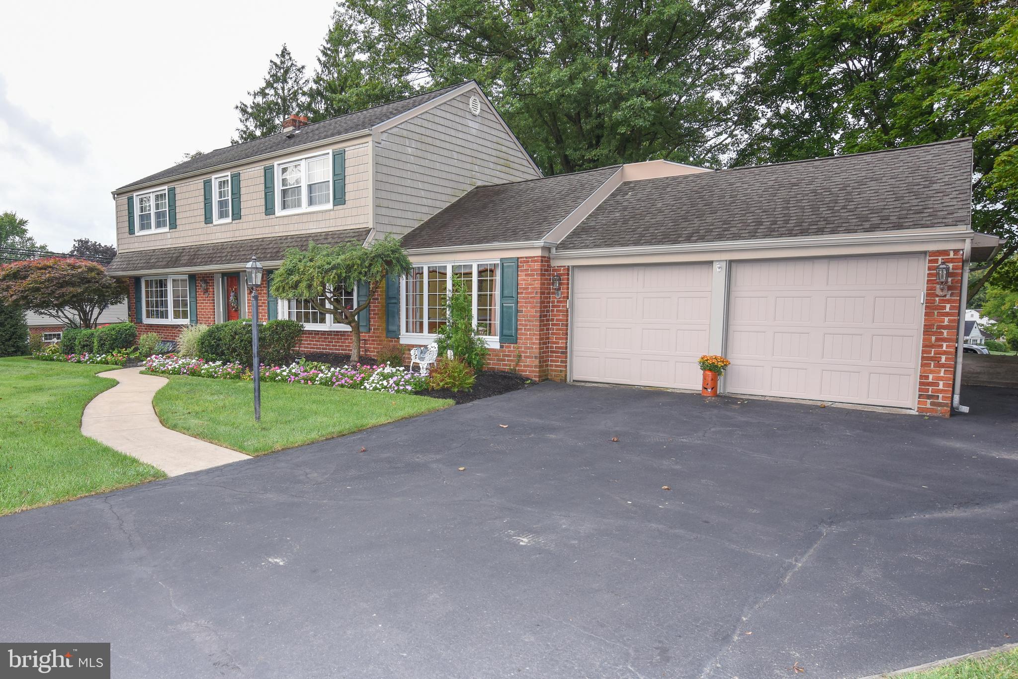 556 Alexander Road Huntingdon Valley, PA 19006 - Photo 4 of 79 Gallery Image 4
