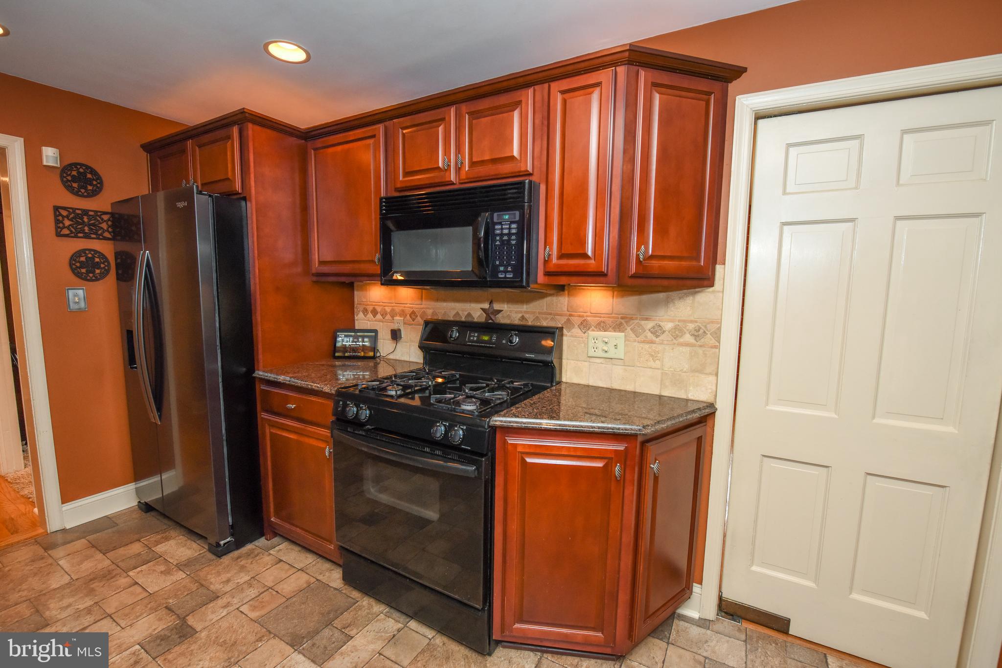556 Alexander Road Huntingdon Valley, PA 19006 - Photo 39 of 79 Gallery Image 39