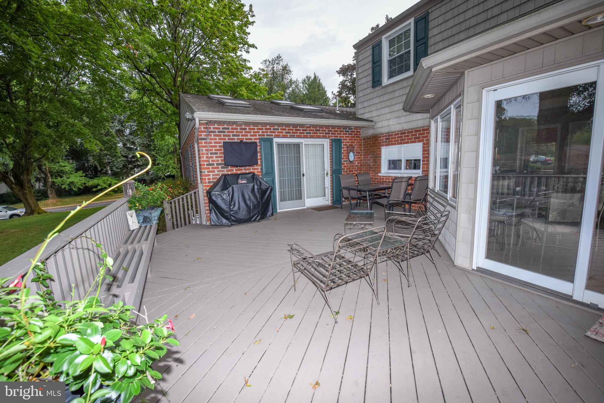 556 Alexander Road Huntingdon Valley, PA 19006 - Photo 10 of 79 Gallery Image 10
